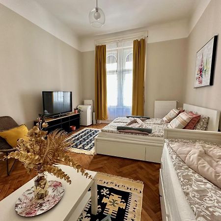 Weinerhouse Design Apartment Budapest Exteriör bild